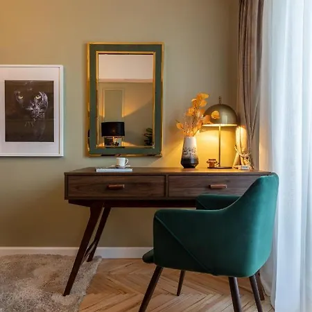 펜션 Newly Renovated Flat In Historic Center
