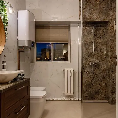 Hébergement de vacances Newly Renovated Flat In Historic Center Bucarest