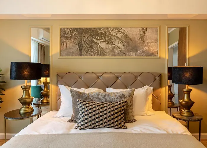 Newly Renovated Flat In Historic Center Bukurešť