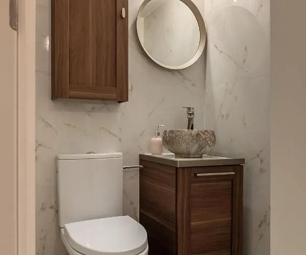 Newly Renovated Flat In Historic Center Βουκουρέστι