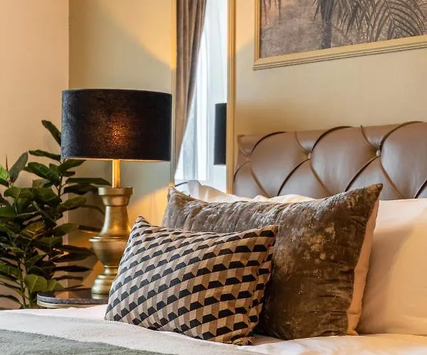 Newly Renovated Flat In Historic Center * Βουκουρέστι