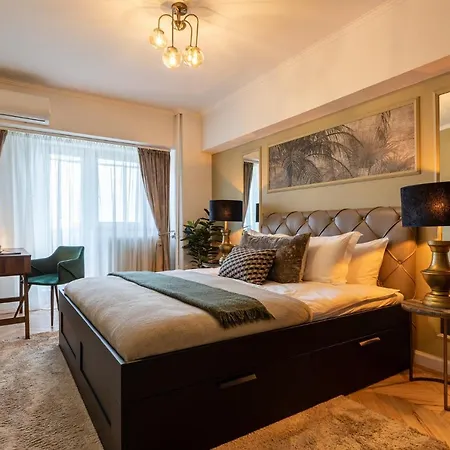 Case de vacanță Newly Renovated Flat In Historic Center *