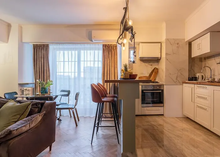 בית נופש Newly Renovated Flat In Historic Center *